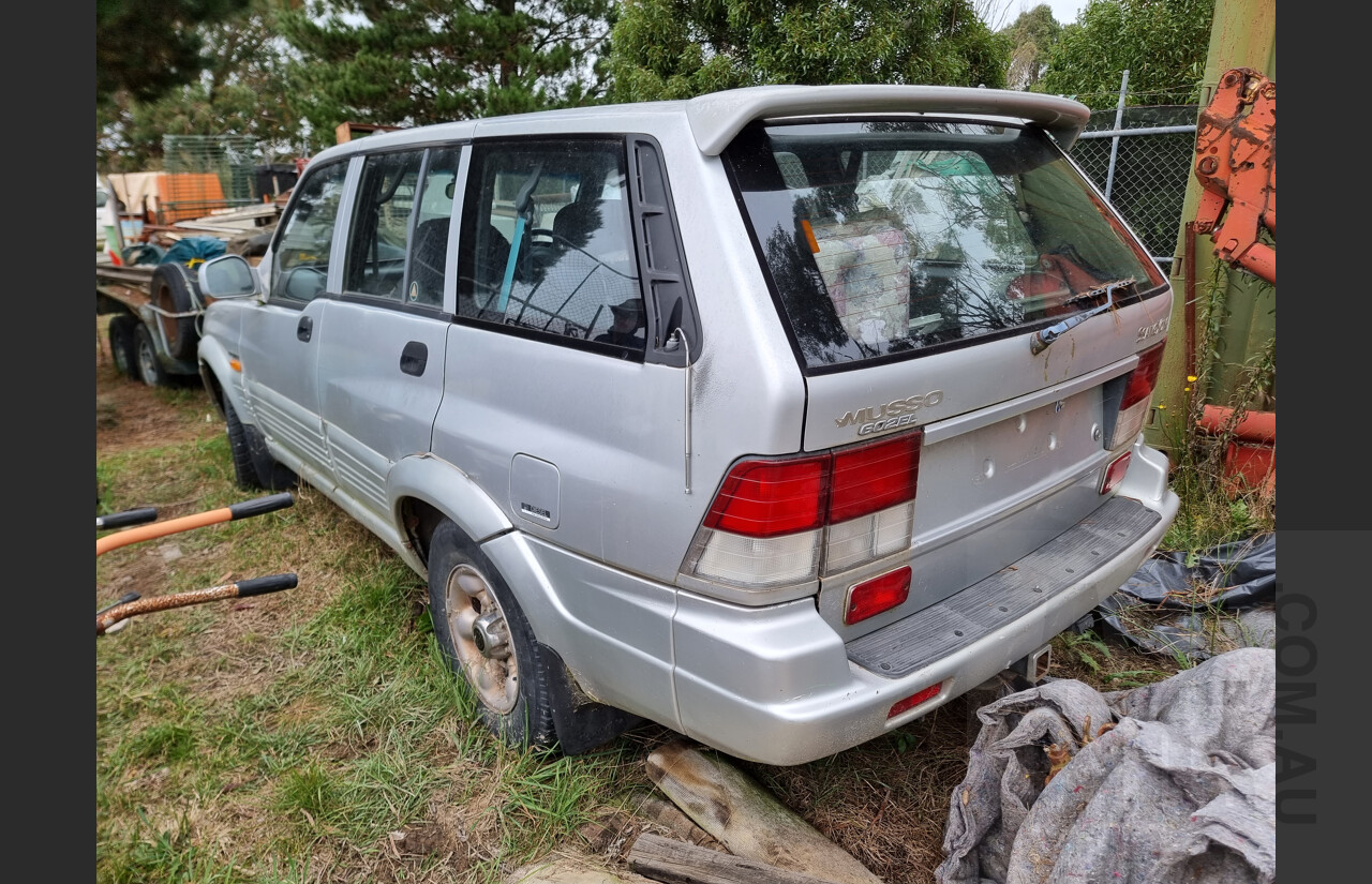 8/1997 Ssangyong Musso (4x4) 4d Wagon Silver 2.9L Diesel