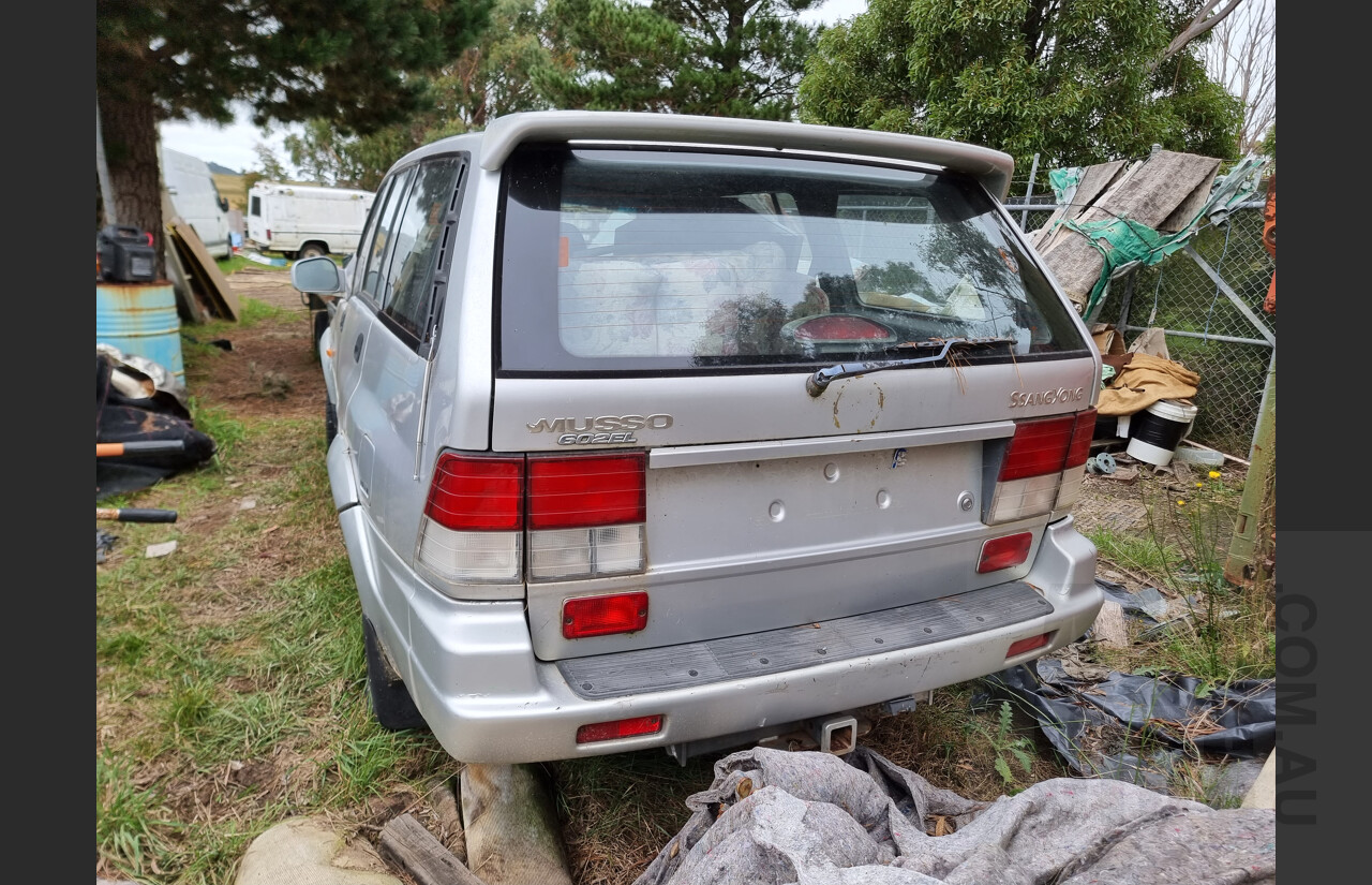 8/1997 Ssangyong Musso (4x4) 4d Wagon Silver 2.9L Diesel
