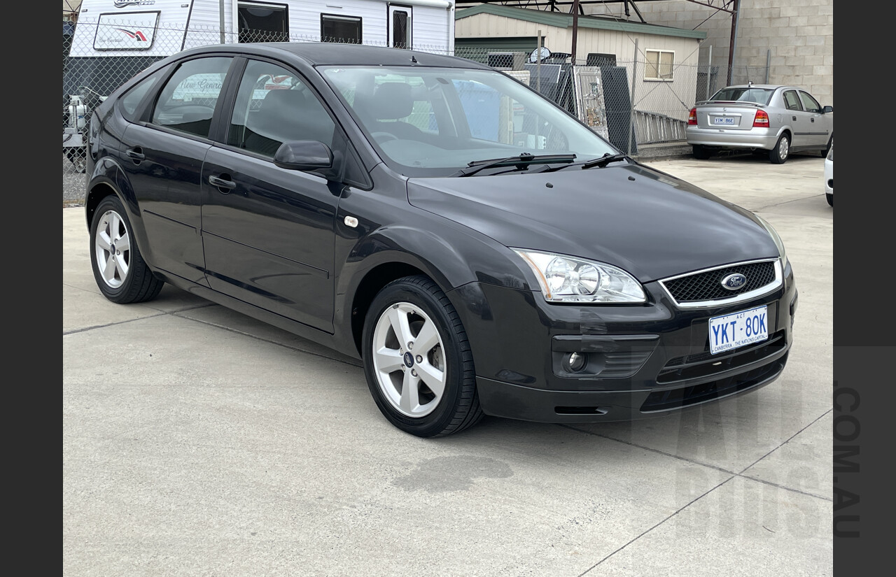 6/2006 Ford Focus LX LS 5d Hatchback Black 2.0L
