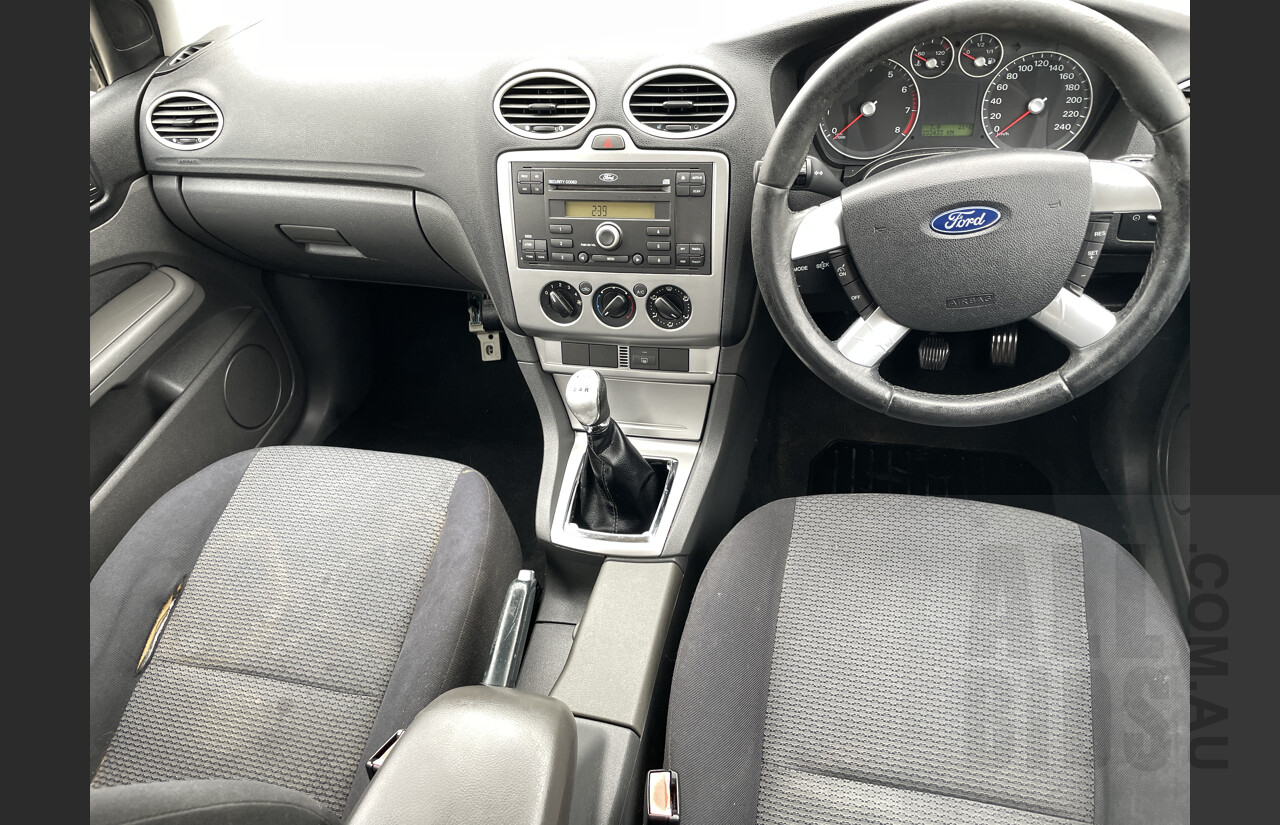 6/2006 Ford Focus LX LS 5d Hatchback Black 2.0L