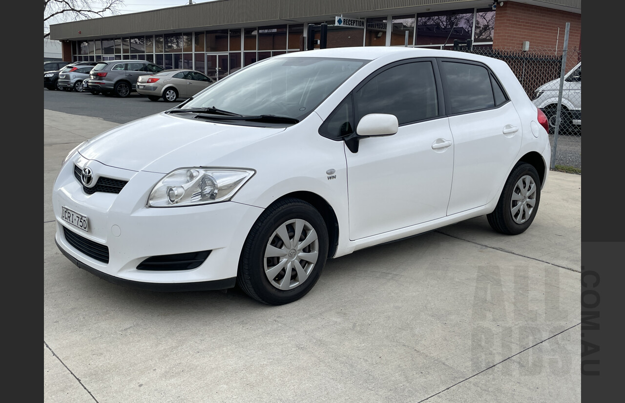 1/2008 Toyota Corolla Ascent ZRE152R 5d Hatchback White 1.8L