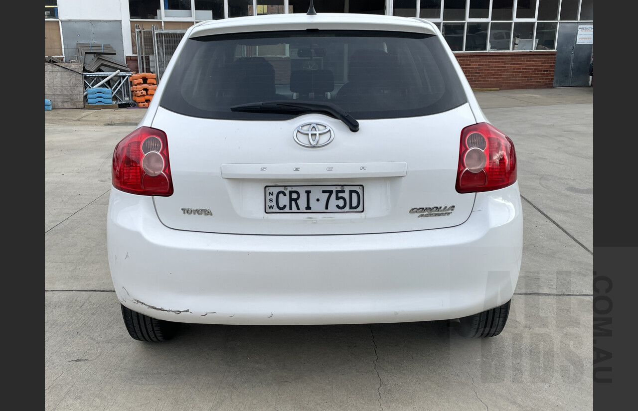 1/2008 Toyota Corolla Ascent ZRE152R 5d Hatchback White 1.8L