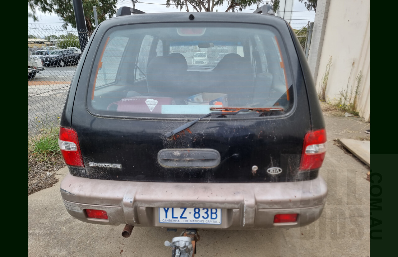 07/2001 Kia Sportage (4x4) MY01 4d Wagon Black 2.0L - Project