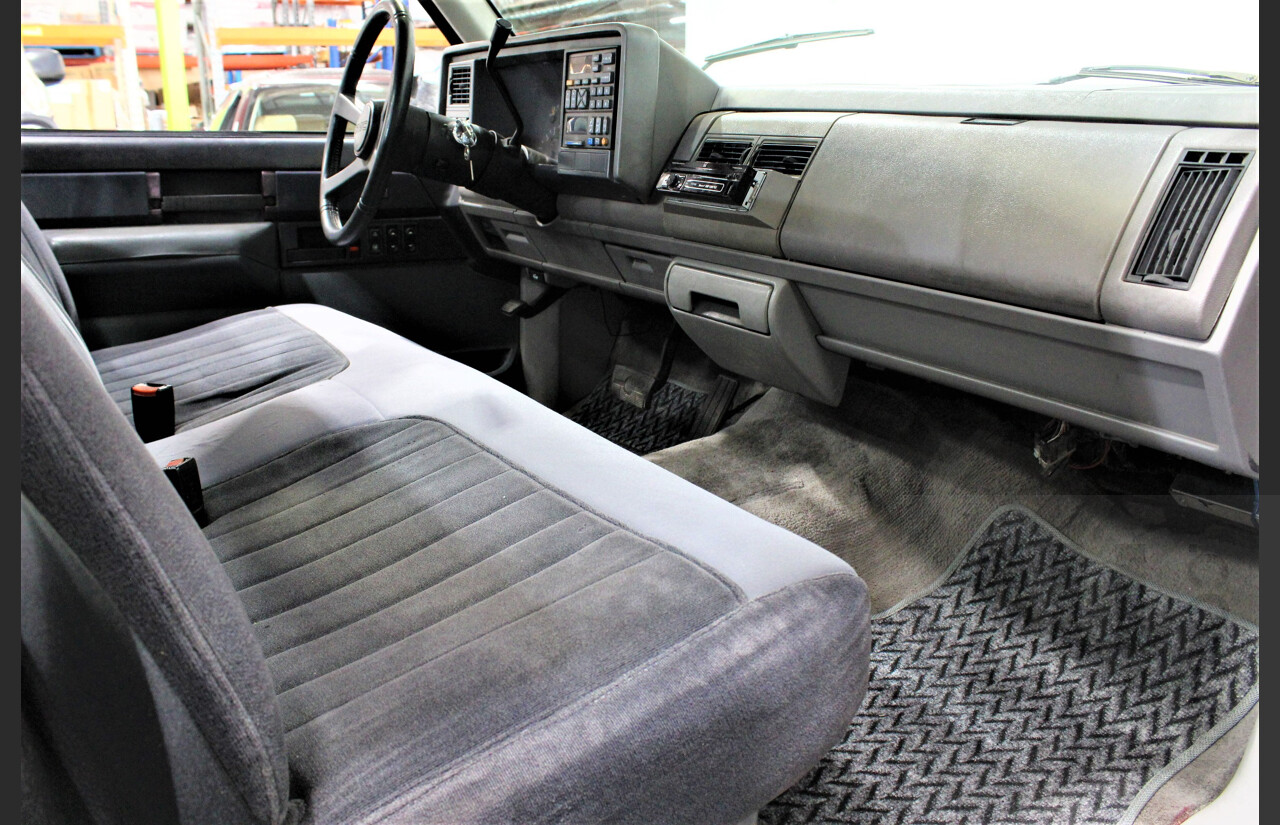 1988 Chevrolet Silverado C1500 Pickup Truck Red 5.7L V8