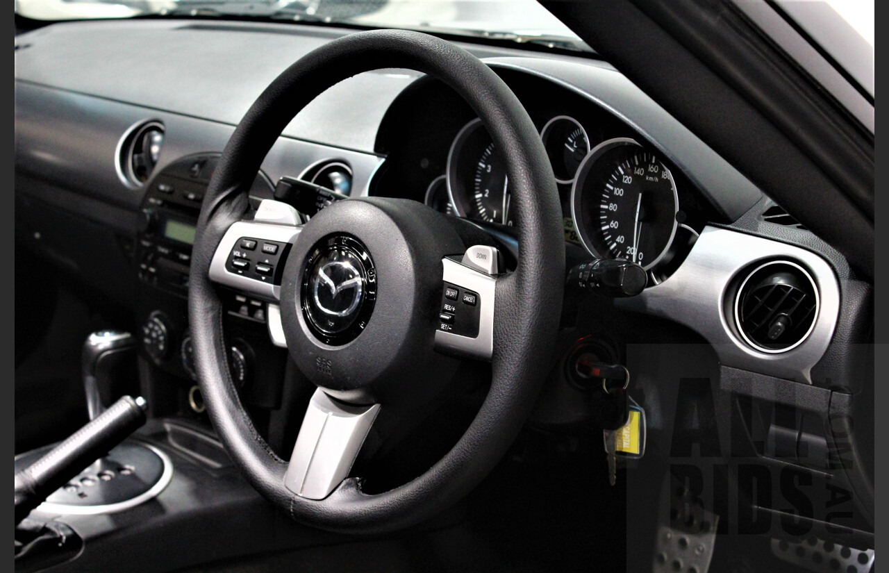 1/2007 Mazda MX-5 NC Hardtop 2d Convertible Green 2.0L