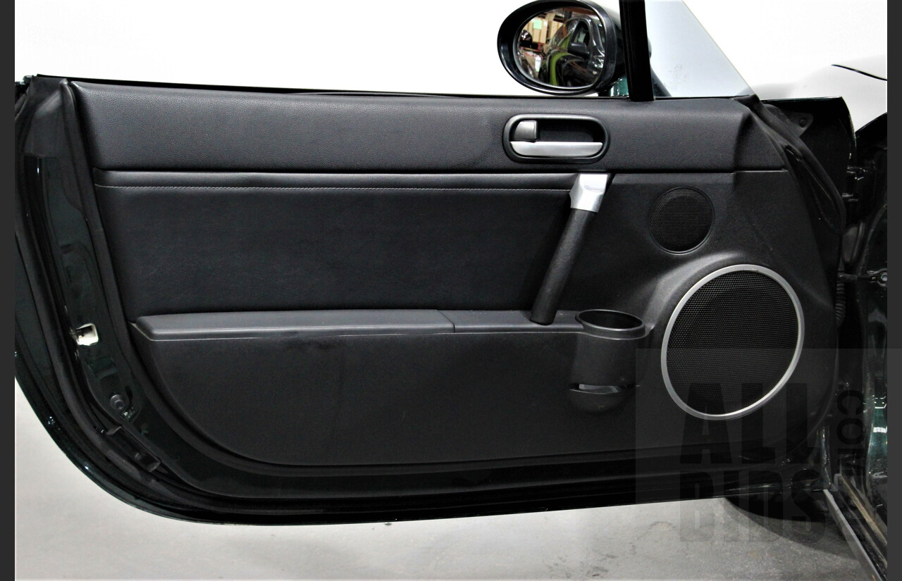 1/2007 Mazda MX-5 NC Hardtop 2d Convertible Green 2.0L