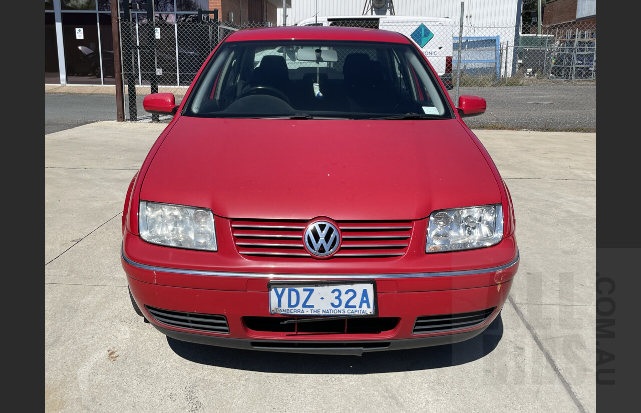 2/2004 Volkswagen Bora 2.0 1J 4d Sedan Red 2.0L