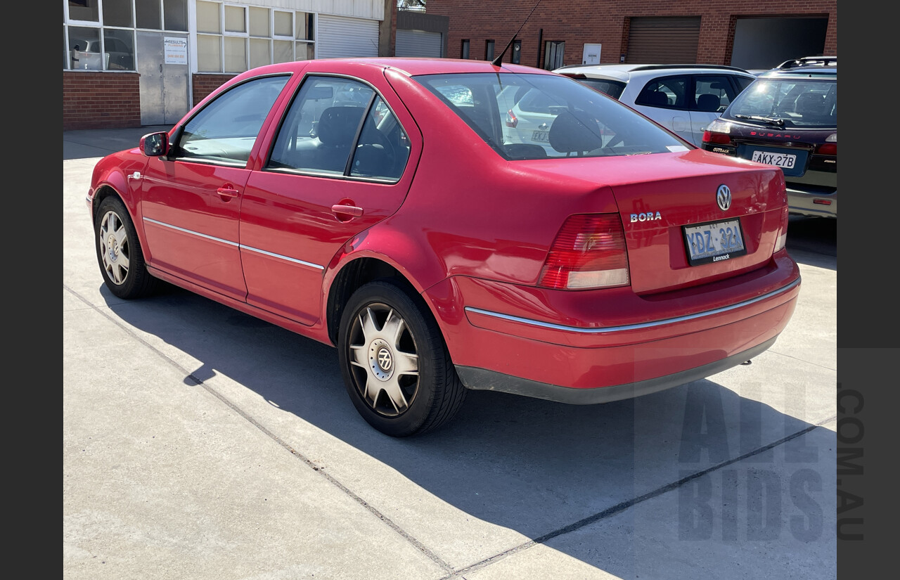 2/2004 Volkswagen Bora 2.0 1J 4d Sedan Red 2.0L