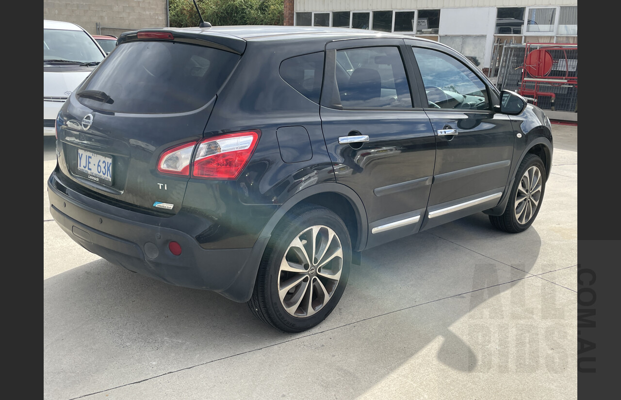 11/2012 Nissan Dualis Ti (4x2) J10 SERIES II 4d Wagon Black 2.0L
