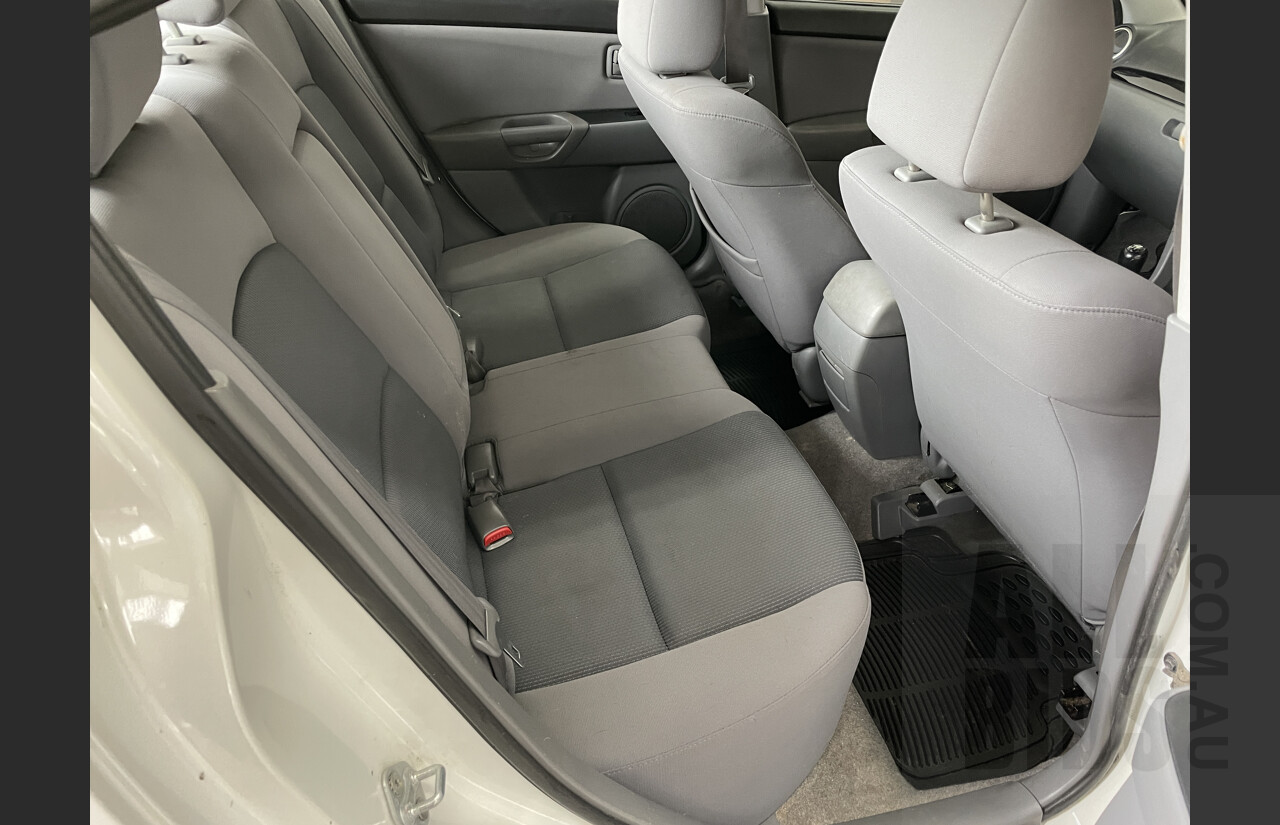 1/2008 Mazda Mazda3 NEO BK 4d Sedan White 2.0L