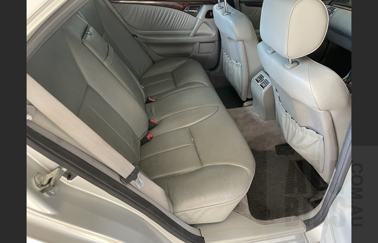 5/1998 Mercedes-Benz E320 Elegance W210 4d Sedan Silver 3.2L