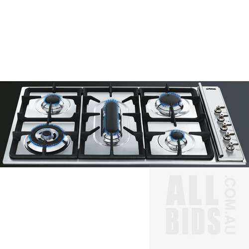 Smeg CIR93AXS3 Five Burner Natural Gas Cooktop - New - RRP $1900.00