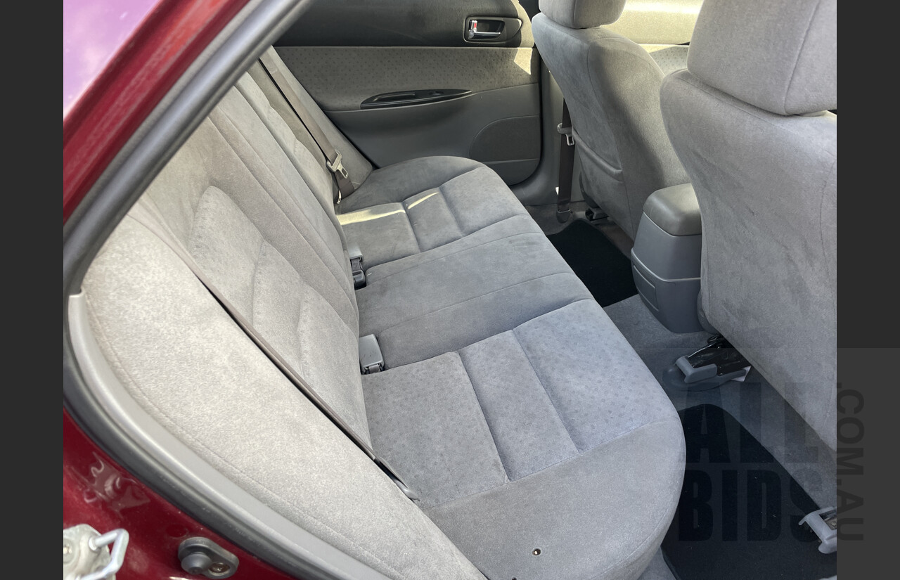 12/2002 Mazda Mazda6 Classic GG 4d Sedan Maroon 2.3L