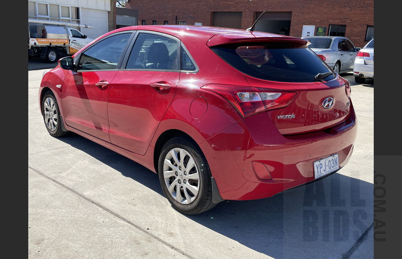 8/2012 Hyundai i30 Active GD 5d Hatchback Red 1.8L