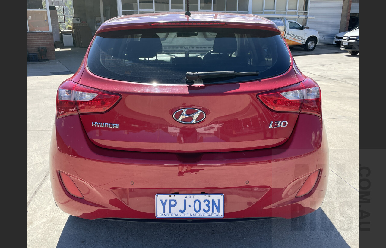 8/2012 Hyundai i30 Active GD 5d Hatchback Red 1.8L