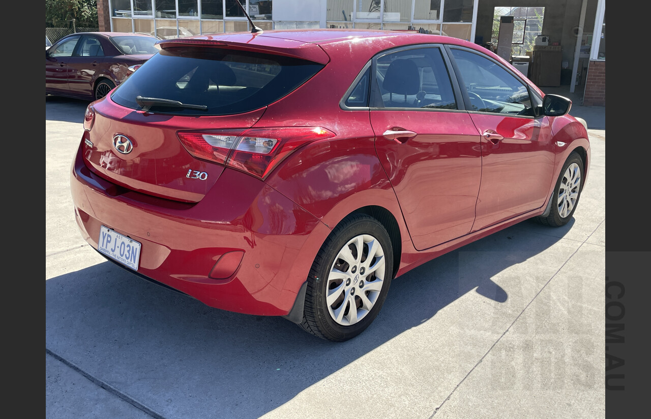 8/2012 Hyundai i30 Active GD 5d Hatchback Red 1.8L