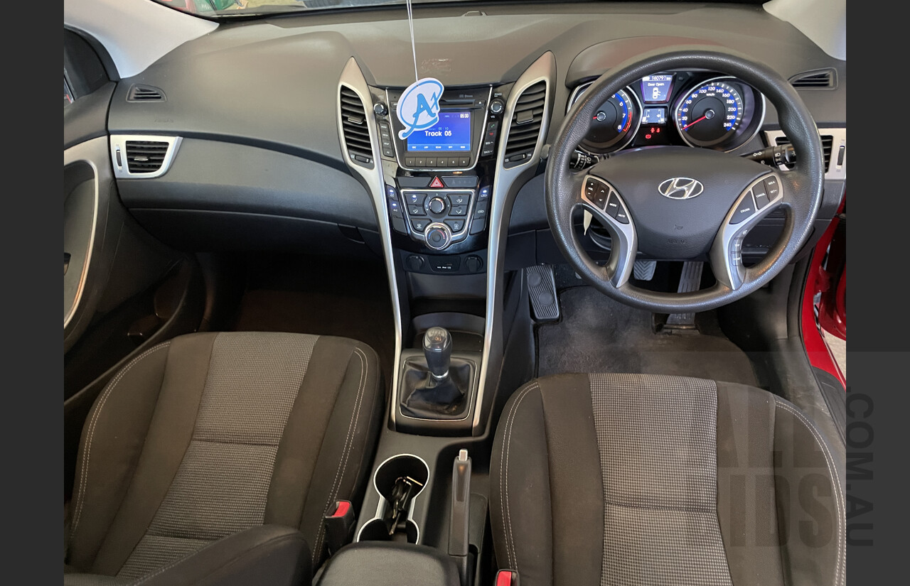 8/2012 Hyundai i30 Active GD 5d Hatchback Red 1.8L
