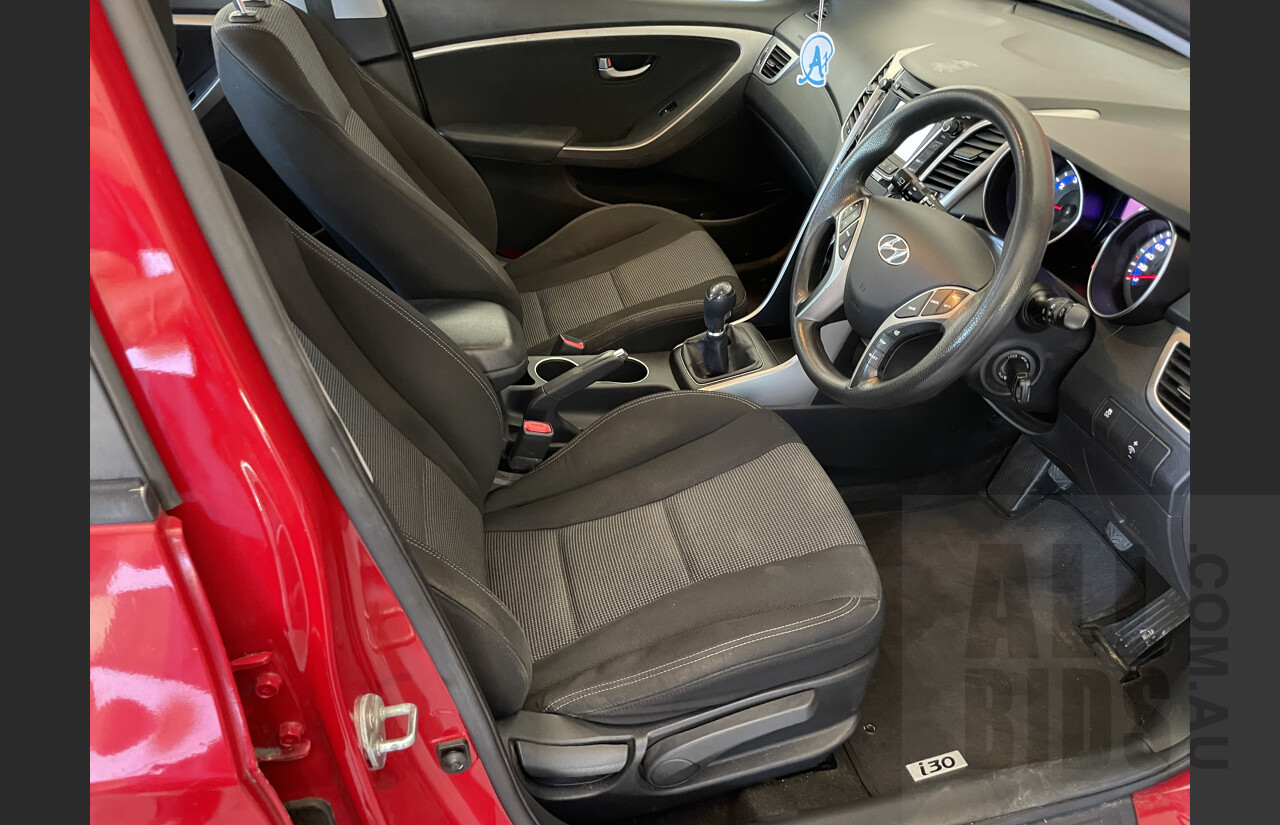 8/2012 Hyundai i30 Active GD 5d Hatchback Red 1.8L
