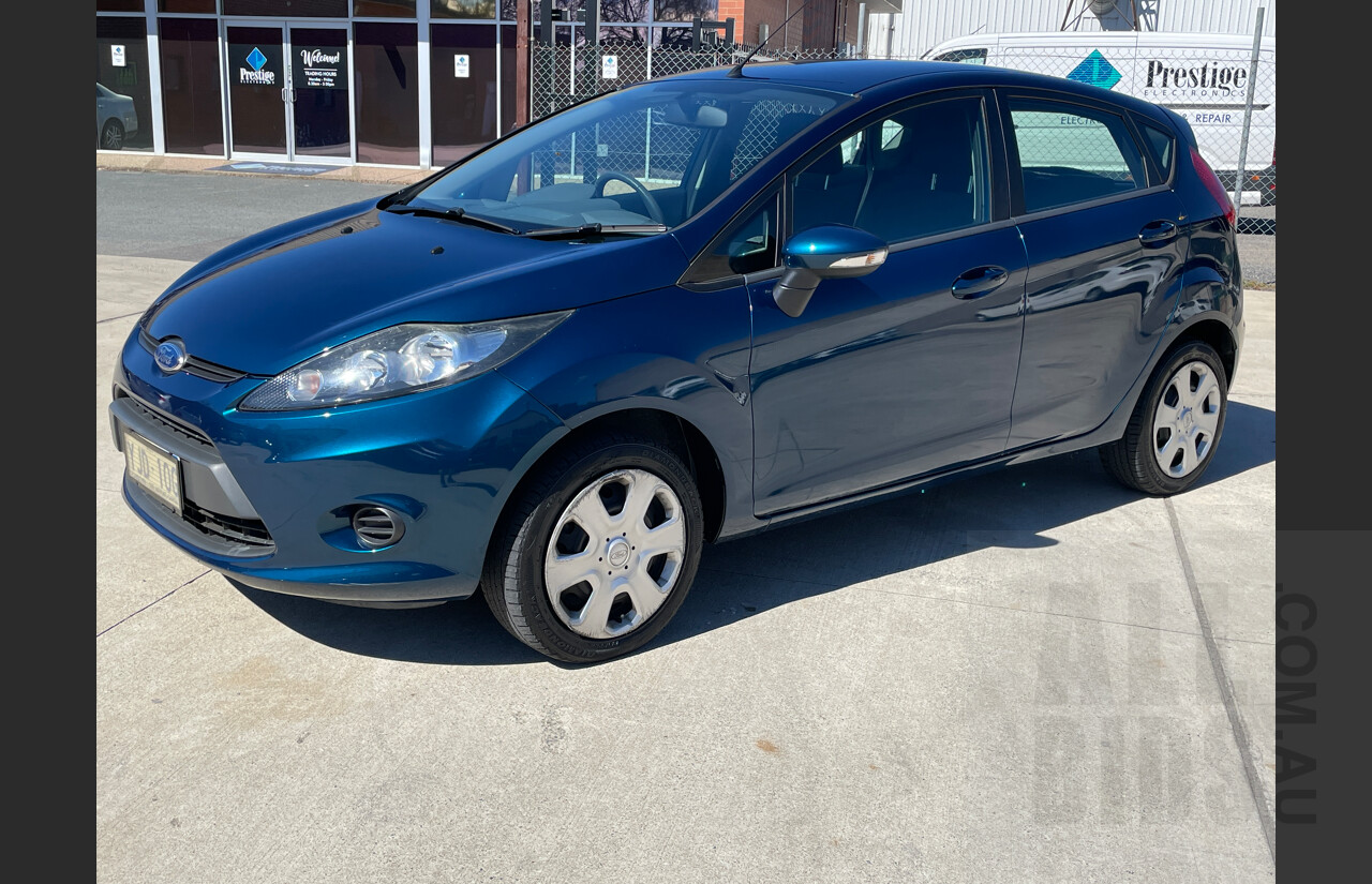 5/2012 Ford Fiesta CL WT 4d Hatchback Blue 1.6L