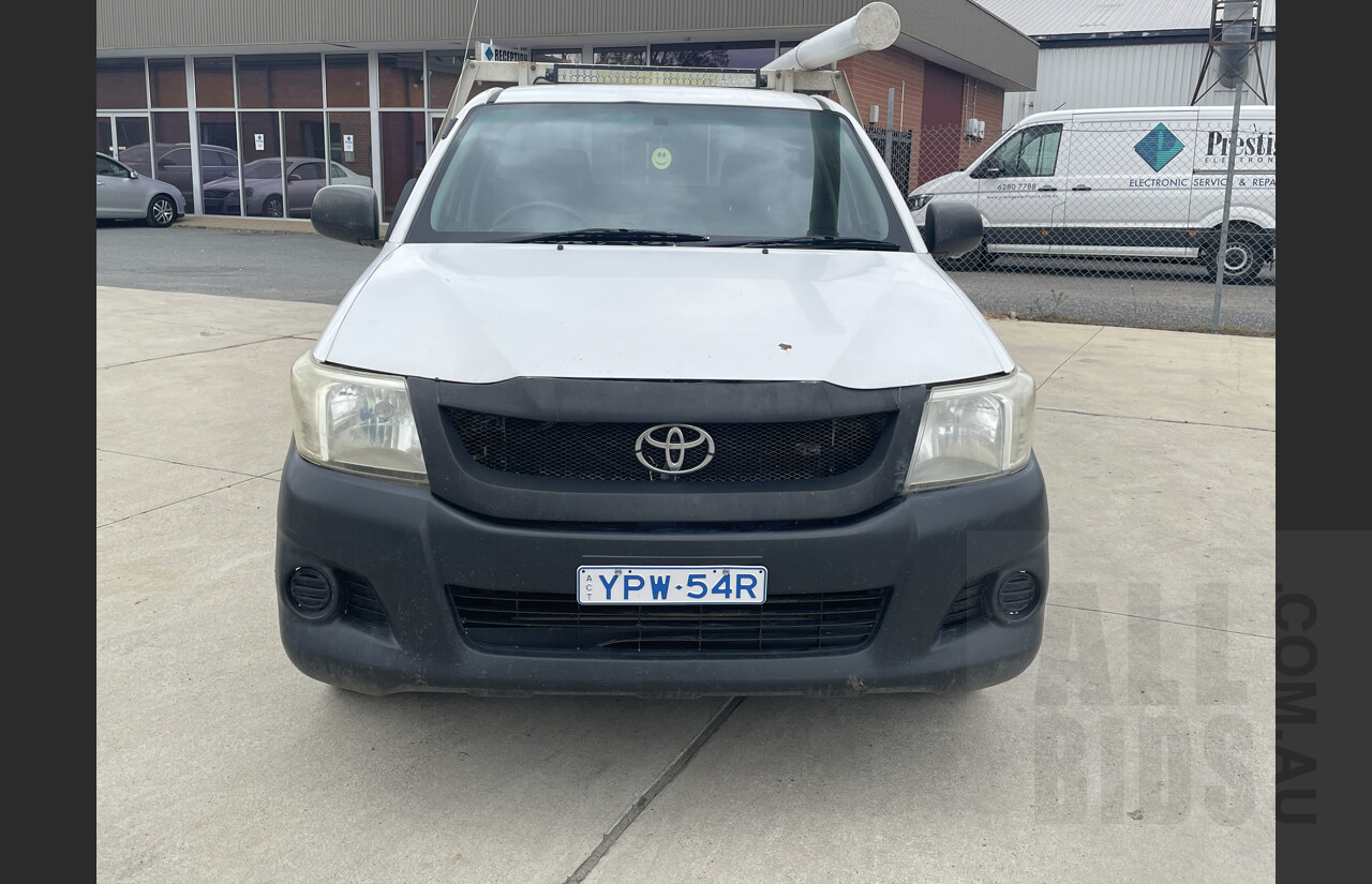 7/2008 Toyota Hilux Workmate TGN16R 07 UPGRADE C/chas White 2.7L