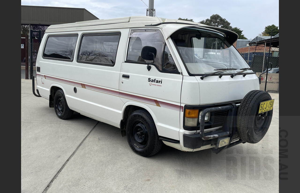 6/1989 Toyota Hiace LH61RV Safari Limited Edition Camper Van White 2.4L