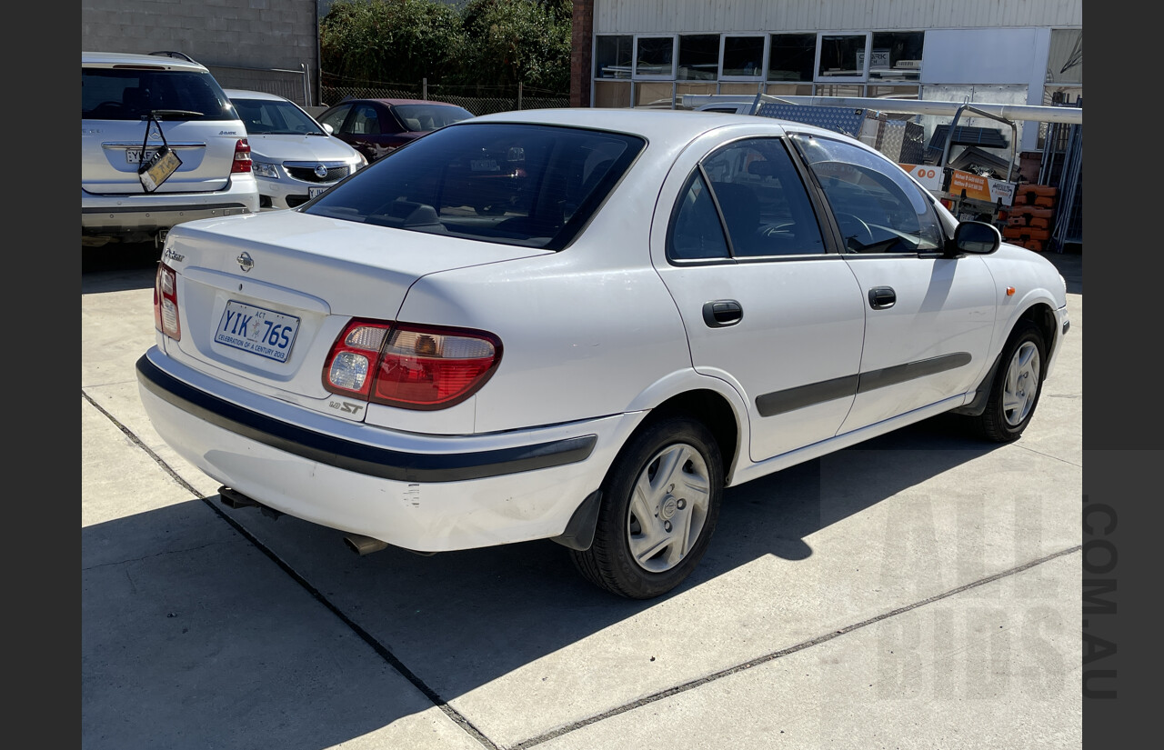 2/2001 Nissan Pulsar ST N16 4d Sedan White 1.6L