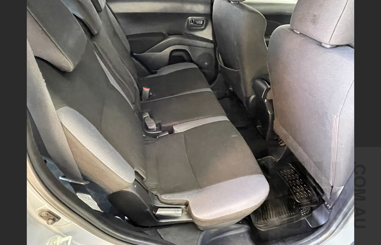8/2009 Mitsubishi Outlander Activ (5 Seat) ZG MY09 4d Wagon Silver 2.4L