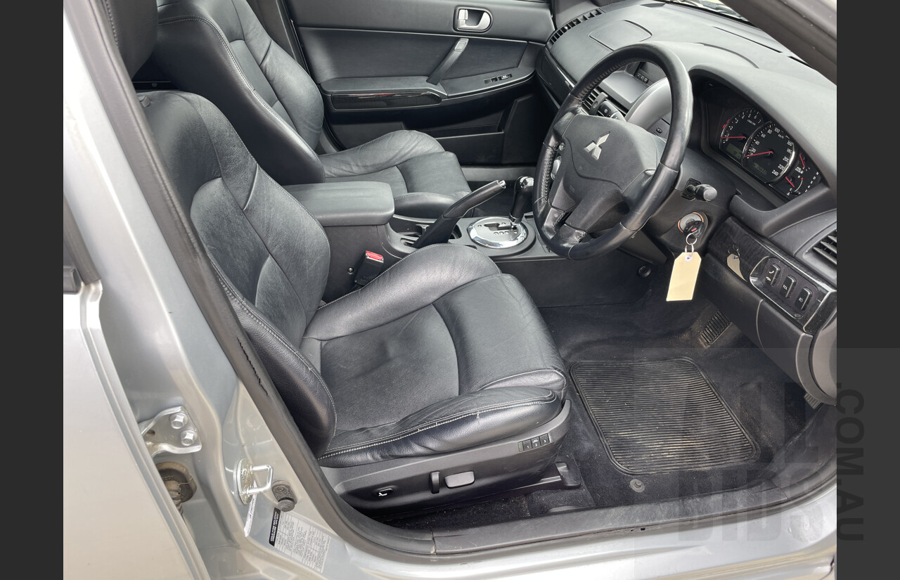 11/2005 Mitsubishi 380 GT DB 4d Sedan Silver 3.8L