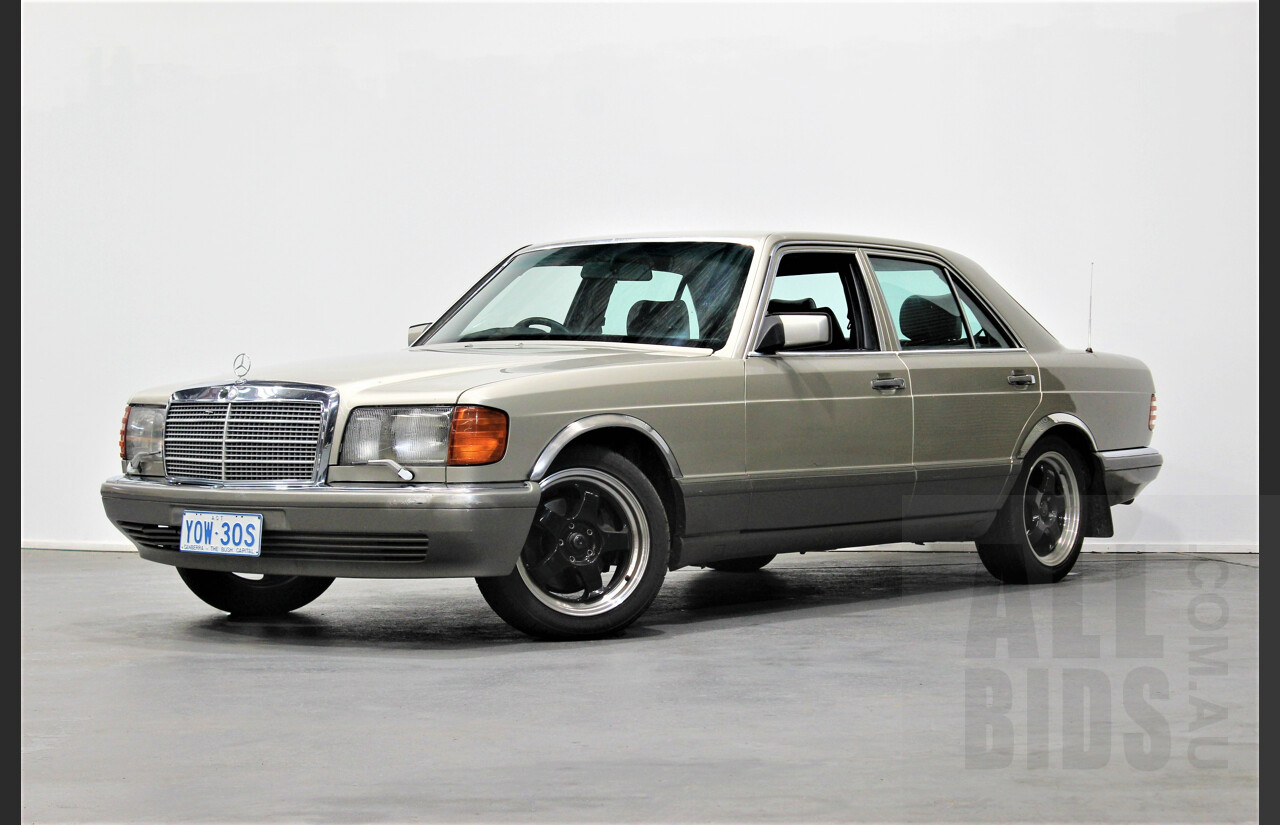 1/1986 Mercedes Benz 300SE W126 4d Sedan Beige 3.0L
