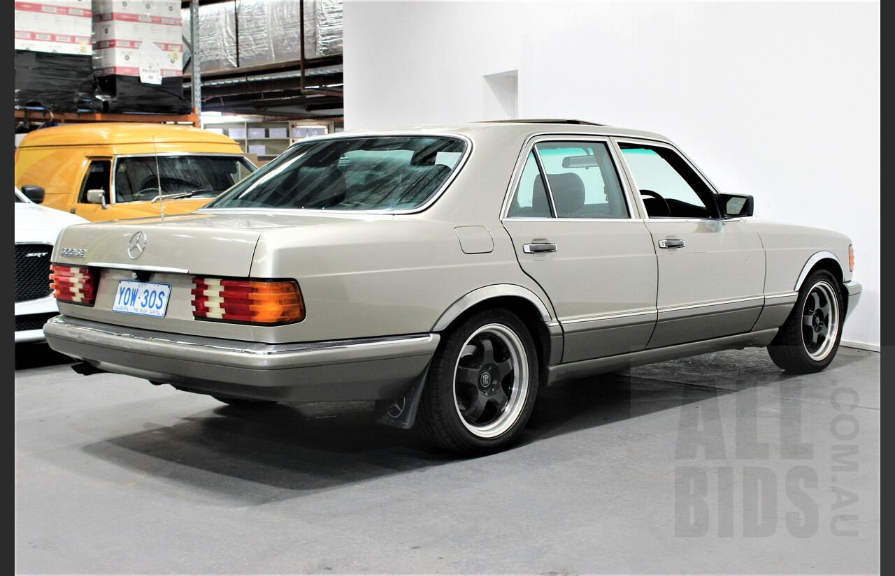 1/1986 Mercedes Benz 300SE W126 4d Sedan Beige 3.0L