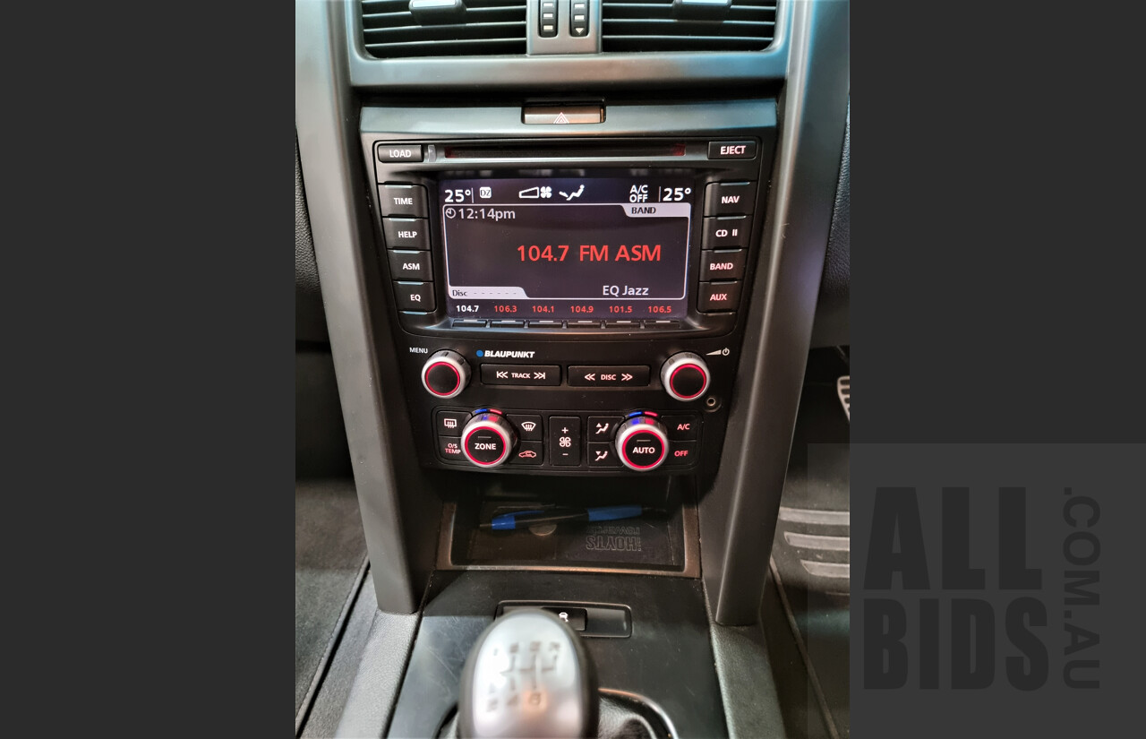 11/2007 Holden Commodore SS-V VE Utility Morpheus Purple 6.0L V8 Manual