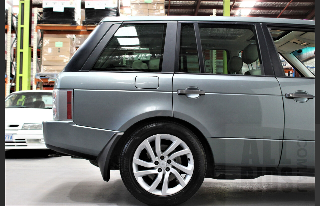 8/2003 Land Rover Range Rover HSE 4d Wagon Green 4.4L V8