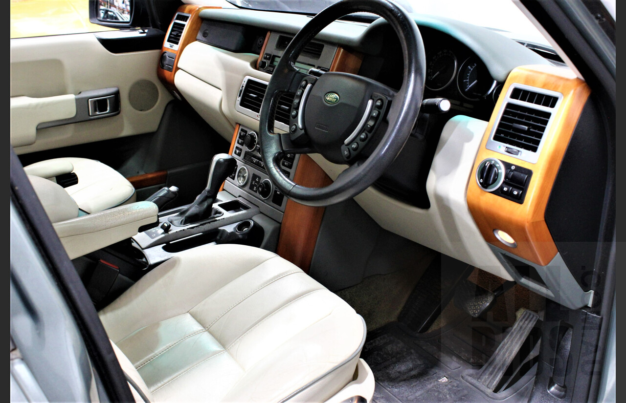 8/2003 Land Rover Range Rover HSE 4d Wagon Green 4.4L V8