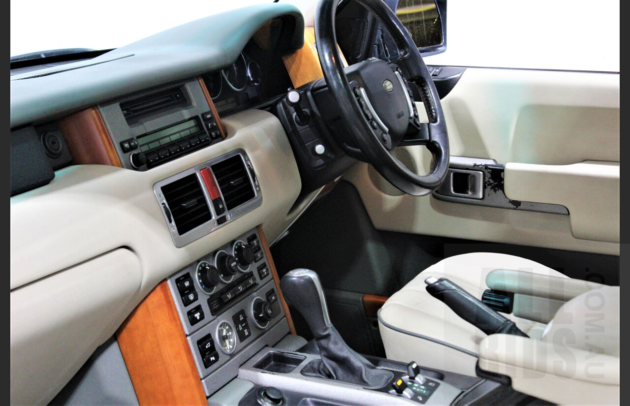8/2003 Land Rover Range Rover HSE 4d Wagon Green 4.4L V8