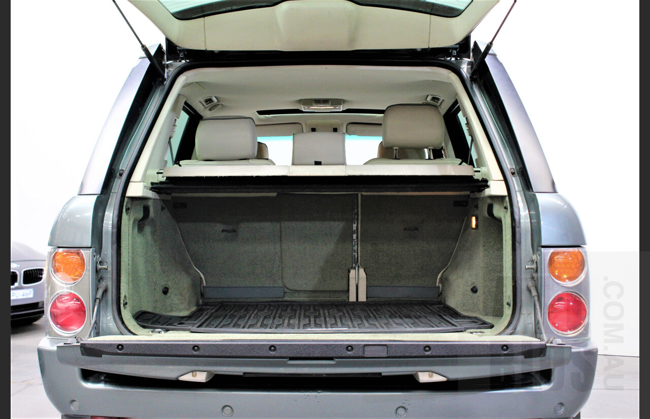 8/2003 Land Rover Range Rover HSE 4d Wagon Green 4.4L V8