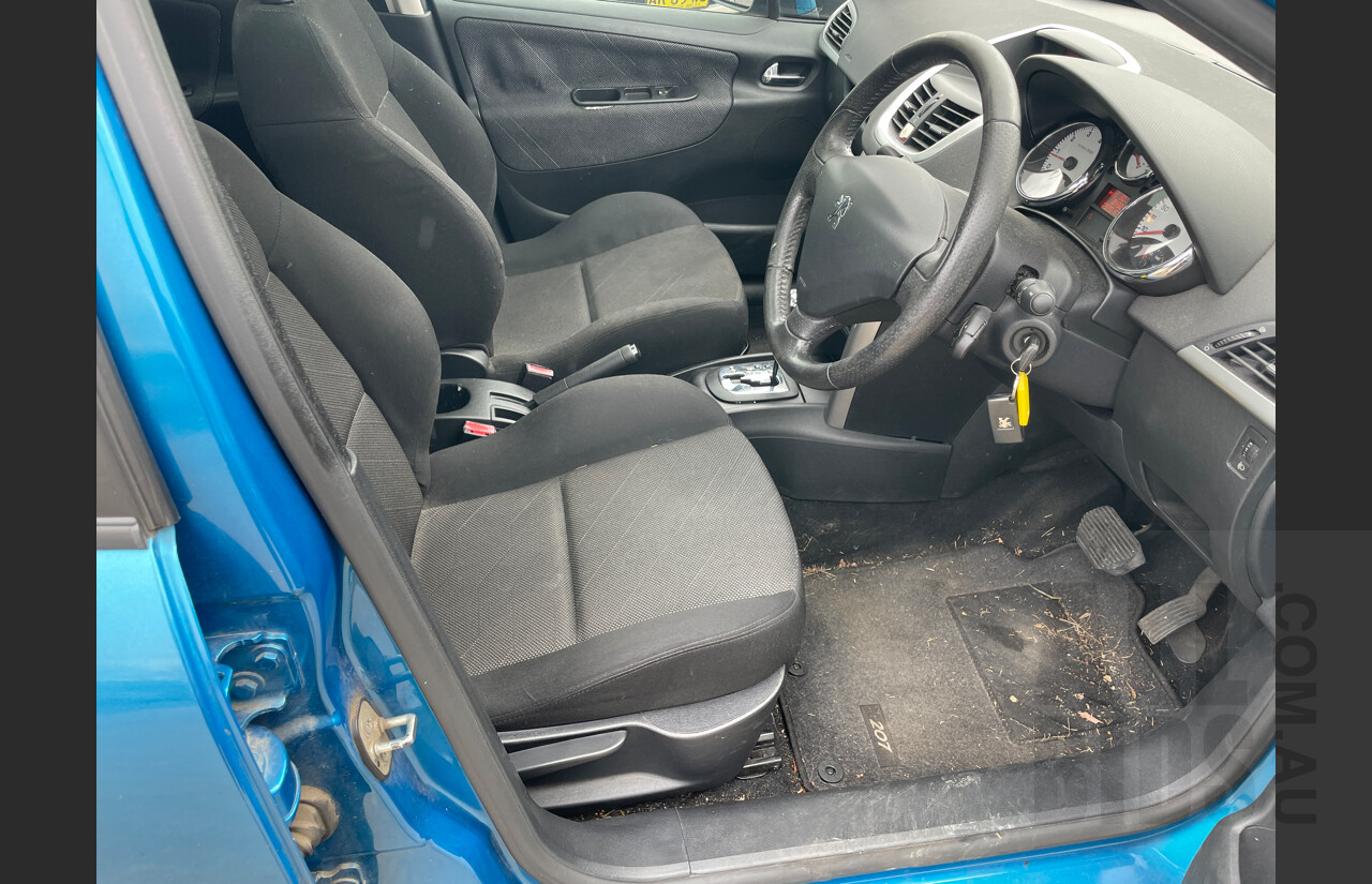 9/2007 Peugeot 207 XT  5d Hatchback Blue 1.6L
