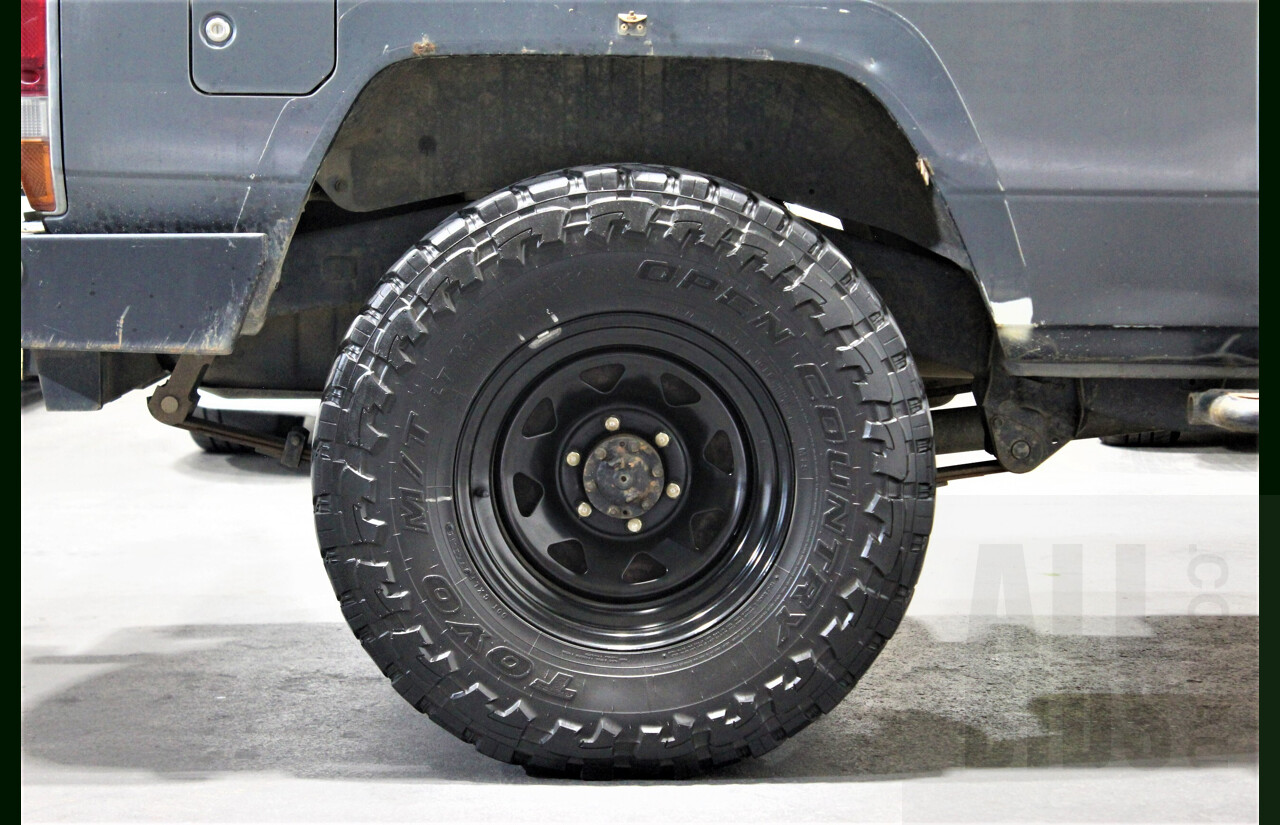 2/1987 Toyota Landcruiser LX Turbo BJ74 (4x4) 2d FRP Top Grey 3.4L 13B-T Turbo Diesel