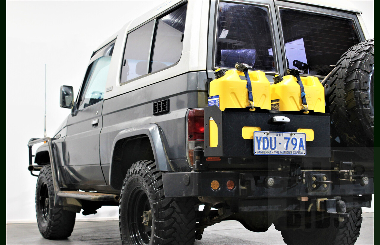 2/1987 Toyota Landcruiser LX Turbo BJ74 (4x4) 2d FRP Top Grey 3.4L 13B-T Turbo Diesel