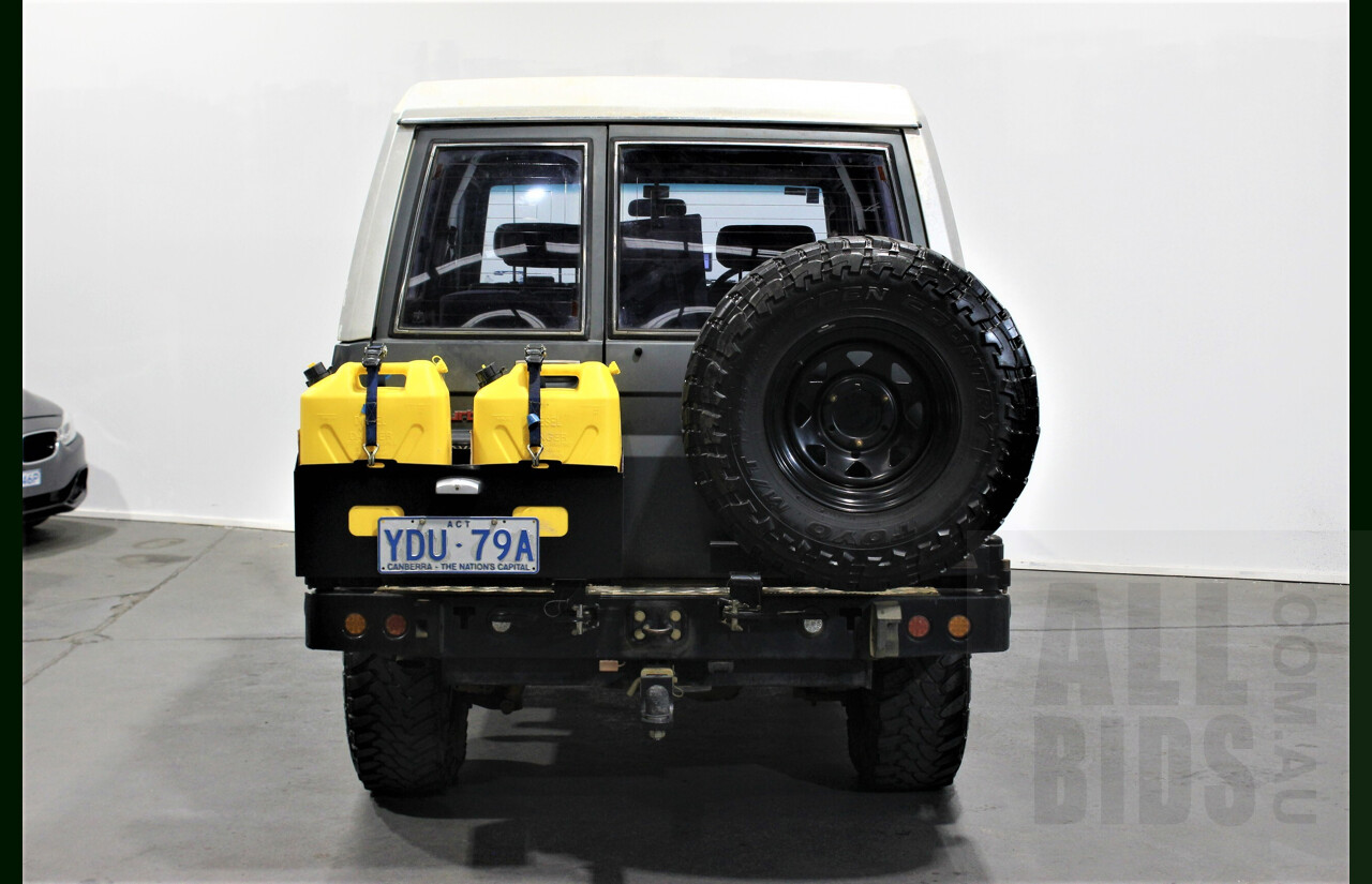 2/1987 Toyota Landcruiser LX Turbo BJ74 (4x4) 2d FRP Top Grey 3.4L 13B-T Turbo Diesel