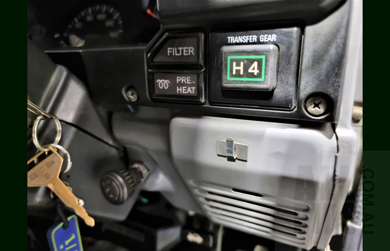 2/1987 Toyota Landcruiser LX Turbo BJ74 (4x4) 2d FRP Top Grey 3.4L 13B-T Turbo Diesel