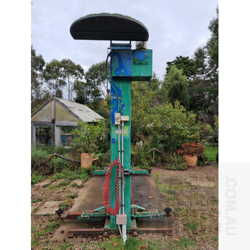Collier Bishamon 2 Post Vehicle Hoist