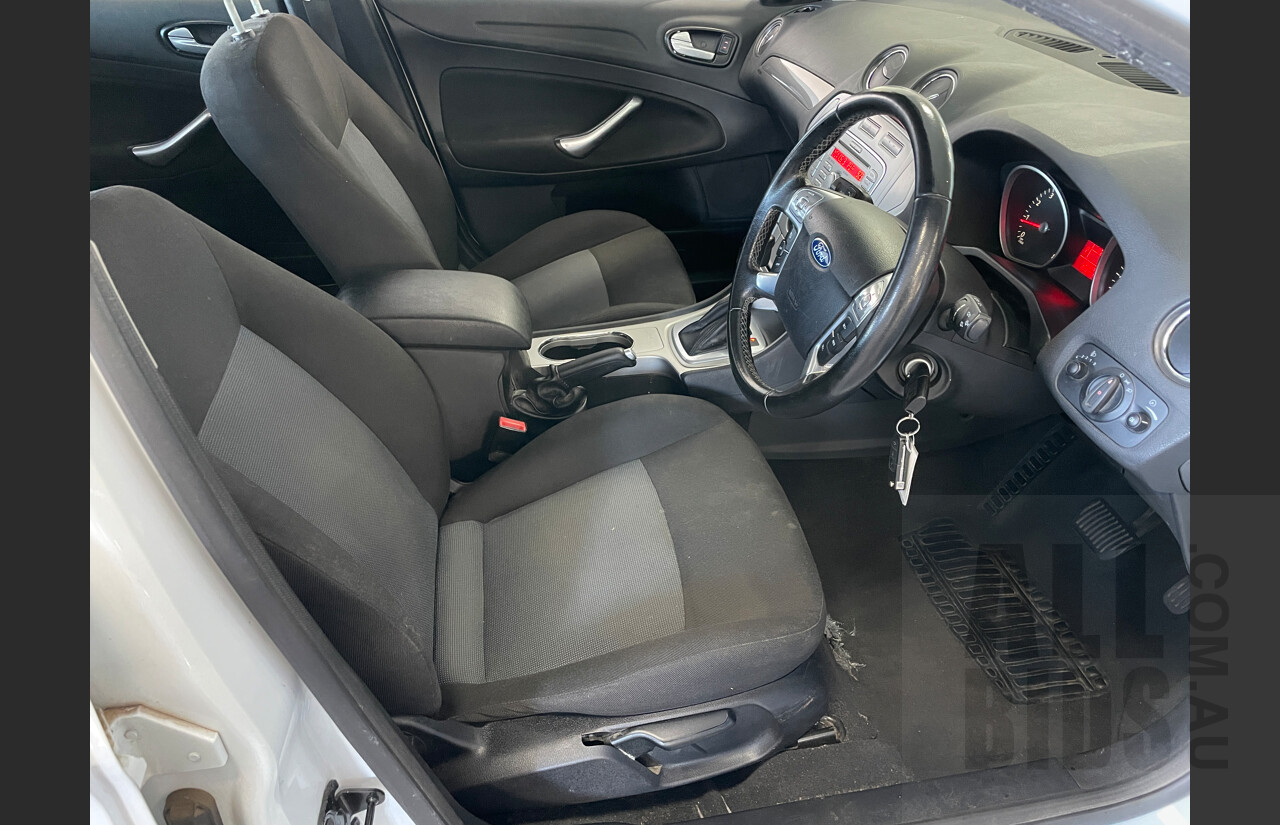 5/2010 Ford Mondeo LX MB 4d Wagon White 2.3L