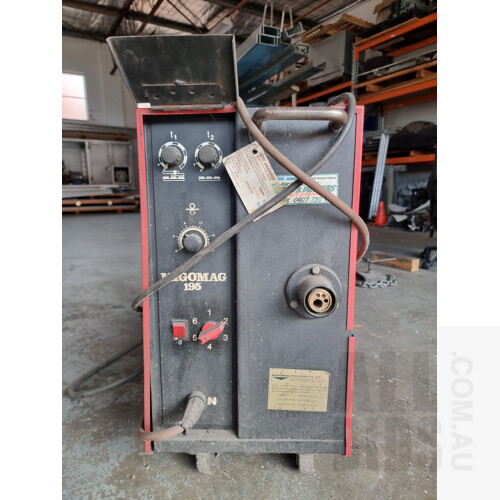 Migomag M195 Welder