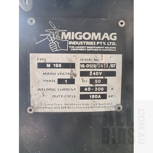 Migomag M195 Welder