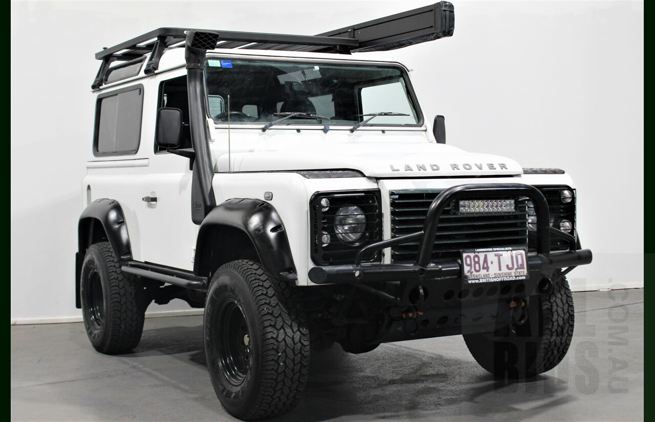 12/2011 Land Rover Defender 90 MY12 2d Wagon White 2.2L Turbo Diesel