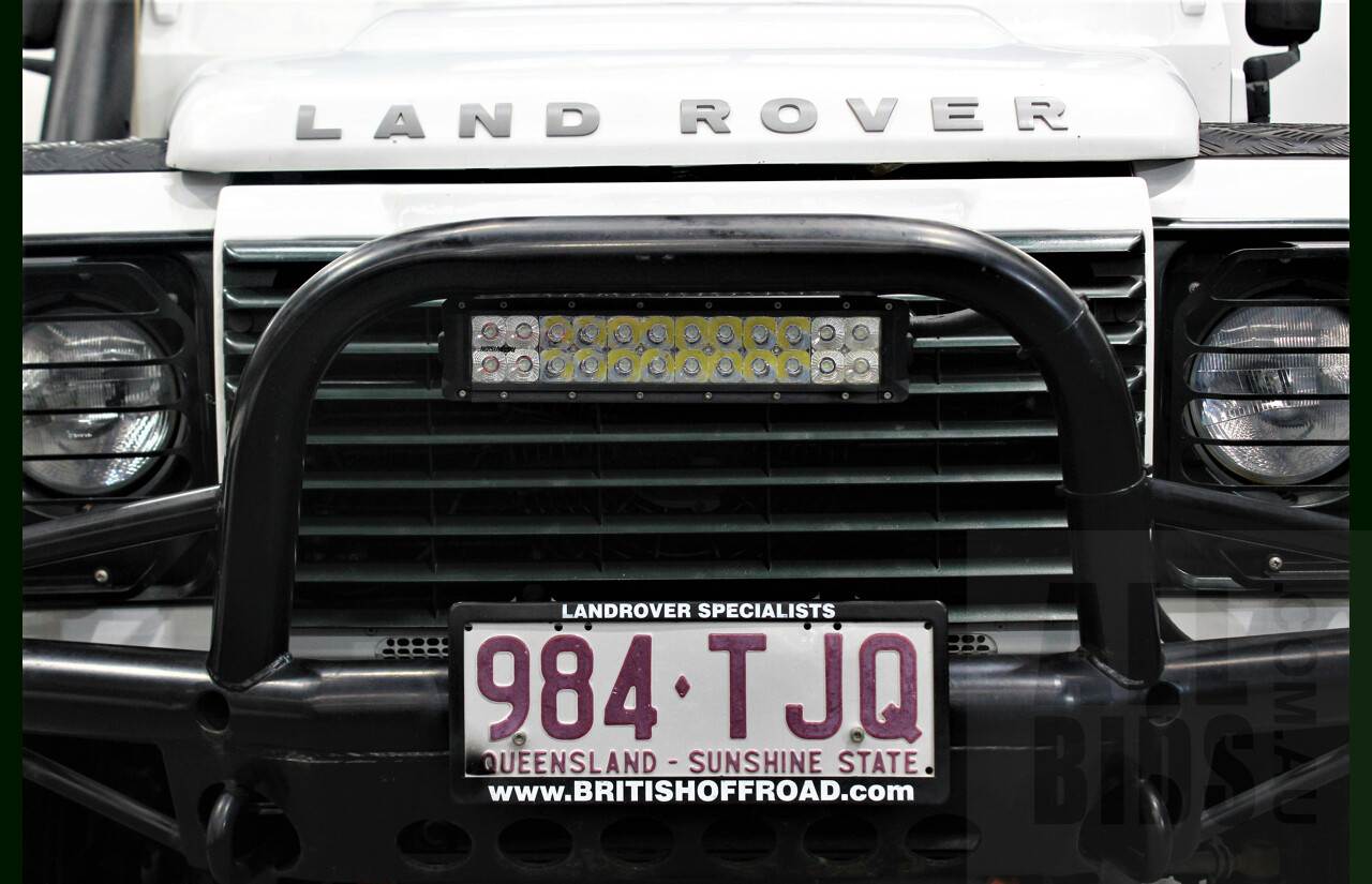 12/2011 Land Rover Defender 90 MY12 2d Wagon White 2.2L Turbo Diesel