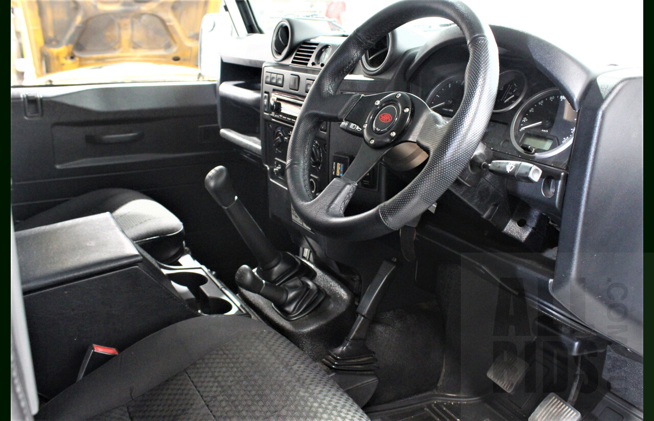 12/2011 Land Rover Defender 90 MY12 2d Wagon White 2.2L Turbo Diesel