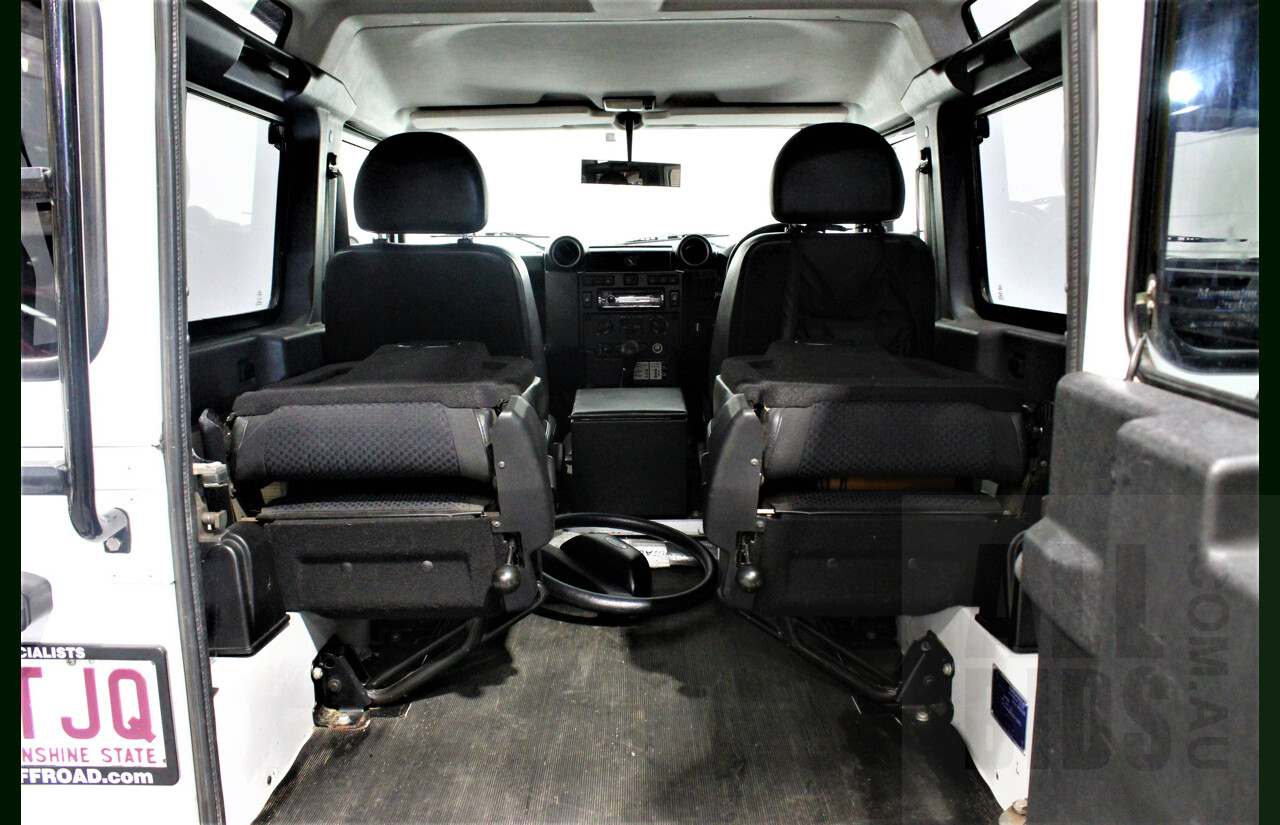 12/2011 Land Rover Defender 90 MY12 2d Wagon White 2.2L Turbo Diesel