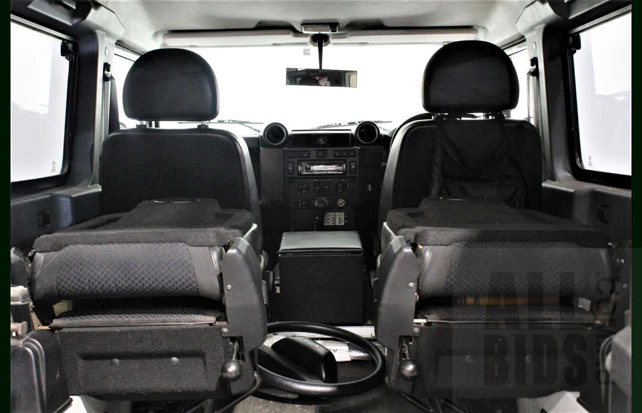 12/2011 Land Rover Defender 90 MY12 2d Wagon White 2.2L Turbo Diesel