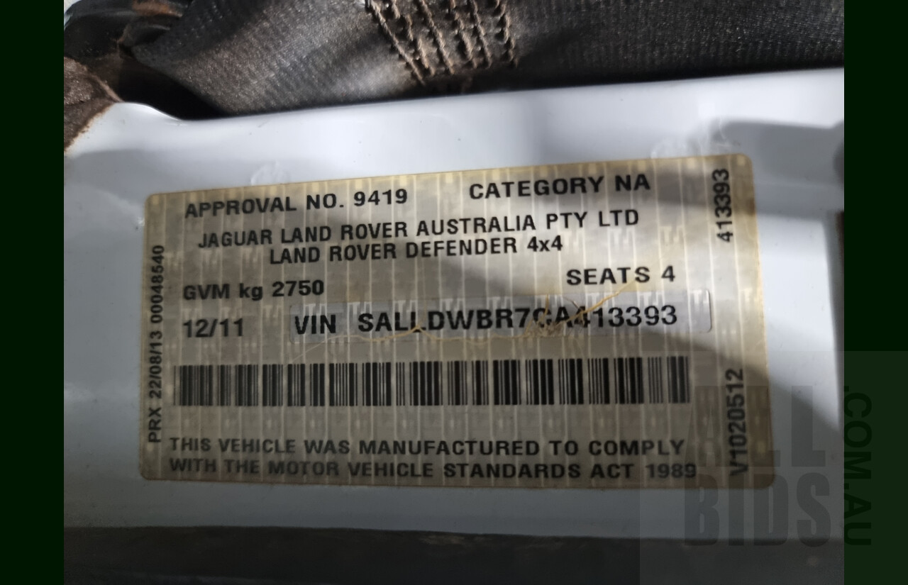 12/2011 Land Rover Defender 90 MY12 2d Wagon White 2.2L Turbo Diesel